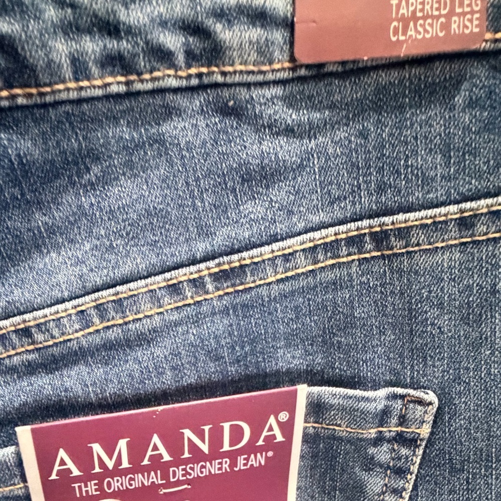 NWT Gloria Vanderbilt Amanda Jeans 20W Short Tapered Classic Rise Stretch Denim - Picture 8 of 12